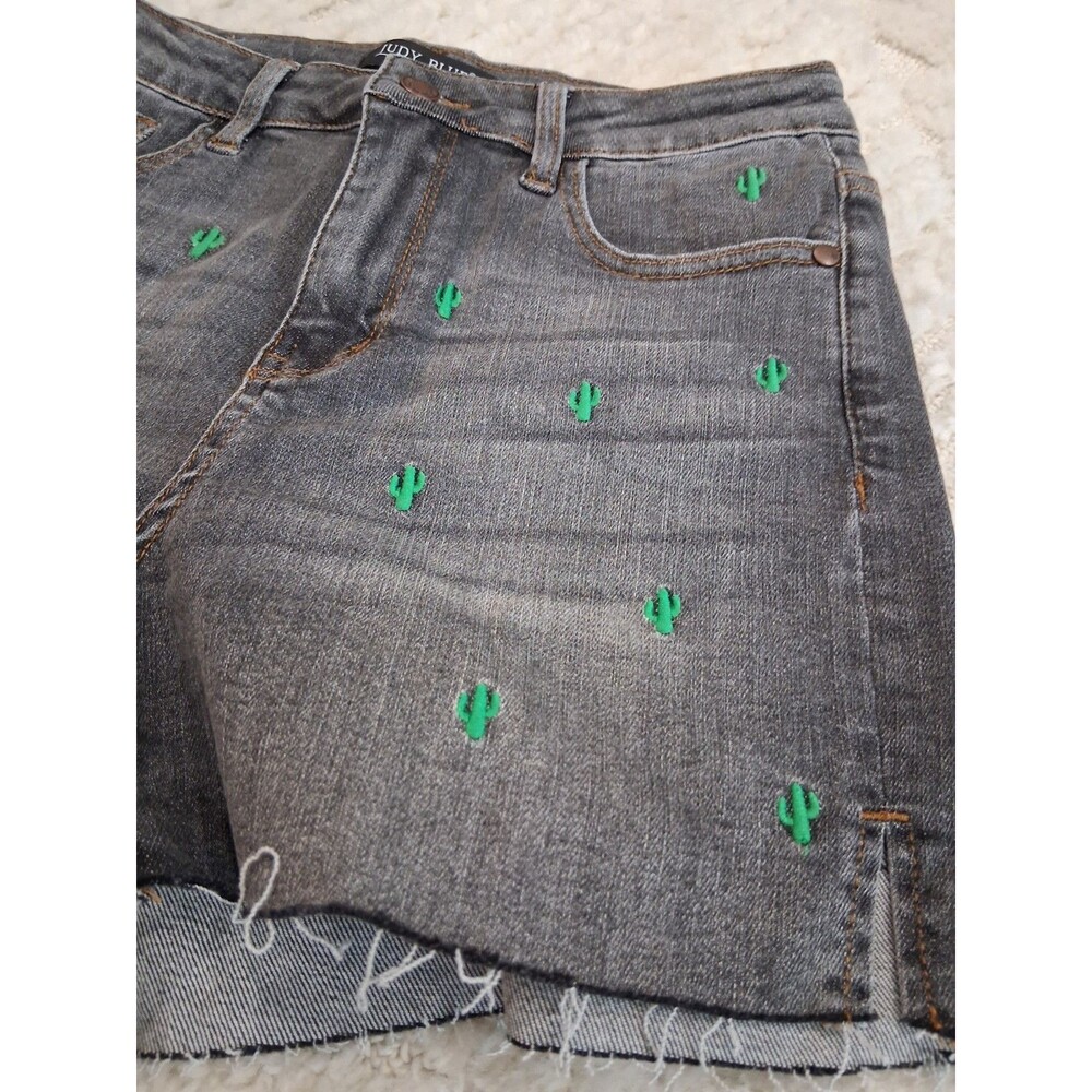 Judy Blue Shorts Womens Size Medium NWOT Denim Cut Off Black/Gray Cactus B22 - Picture 9 of 11